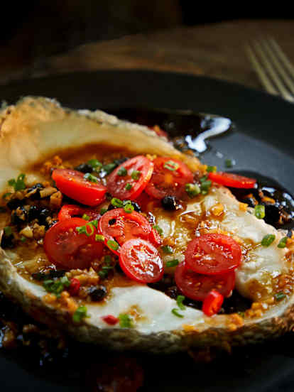 蒜味番茄豆豉蒸鳕鱼