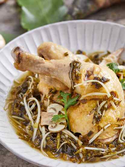 雪菜春笋炖春鸡