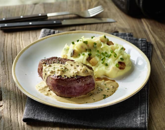 Filetsteaks mit Pfeffersauce und Knusper-Kartoffel-Püree - Cookidoo ...