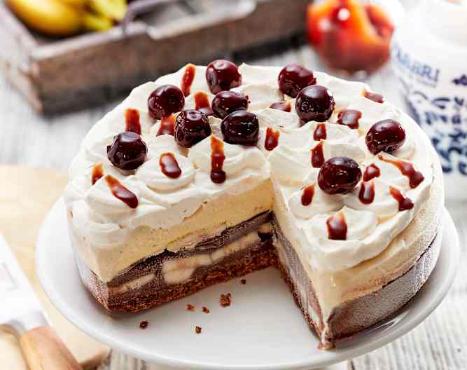 Bananensplit-Eistorte mit Schoko-Karamellsauce - Cookidoo™– the ... Bananensplit-Eistorte mit Schoko-Karamellsauce - Cookidoo™– the ...