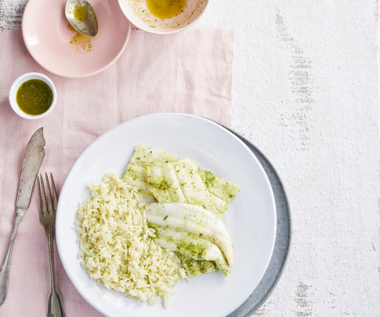 Arroz de coco e lima com filetes de peixe-espada 