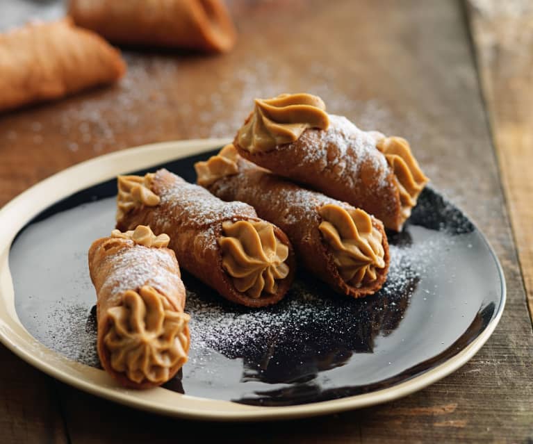 Cannoli com creme de café