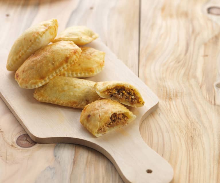 Empanadas de cavala e ovo sem glúten