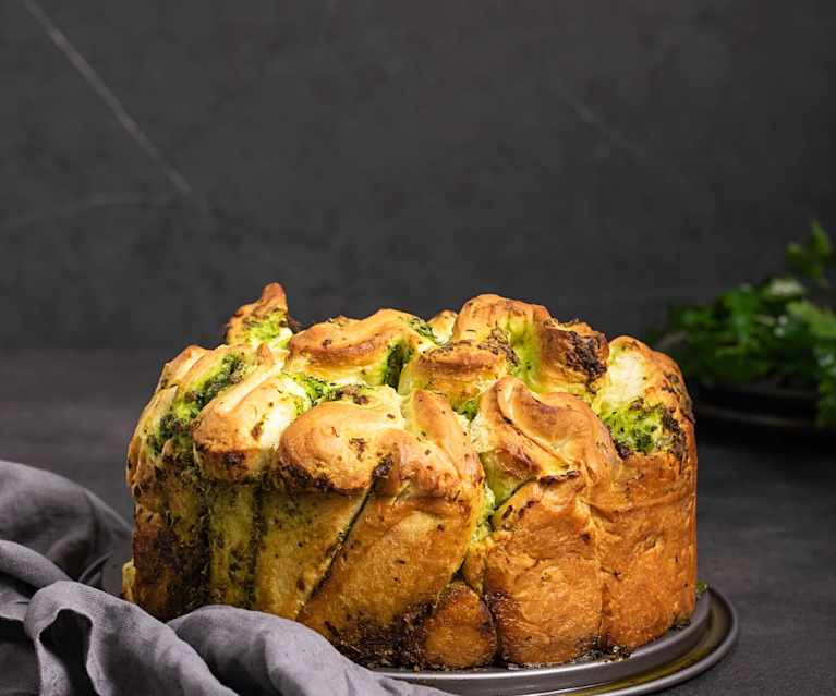 Herb and garlic pull-apart bread