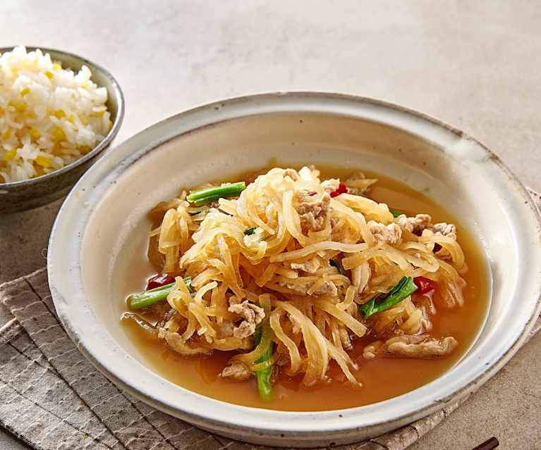 肉丝炒萝卜丝