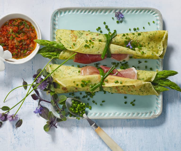 Crêpes aux fines herbes et aux asperges