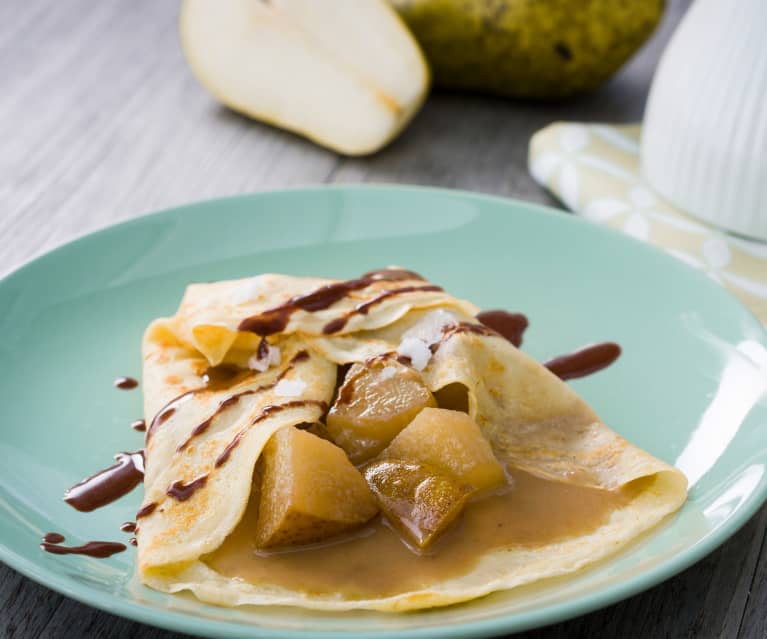 Crêpes con pera y chocolate