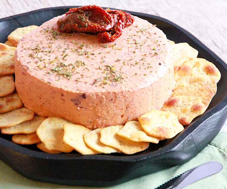 Patê de queijo e tomate seco Patê de queijo e tomate seco