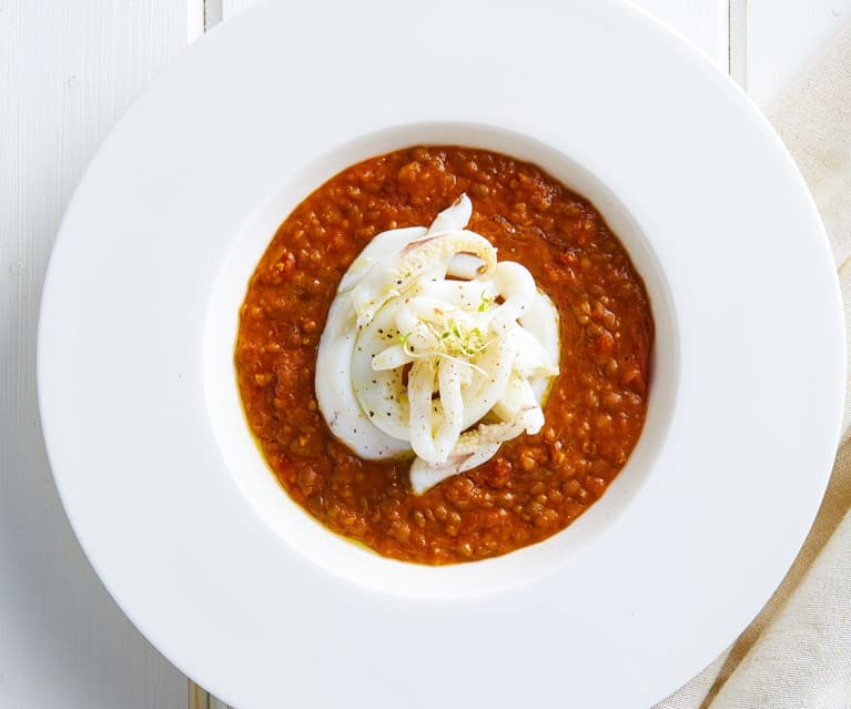 Tagliatelle di seppie sottovuoto con ragù di lenticchie