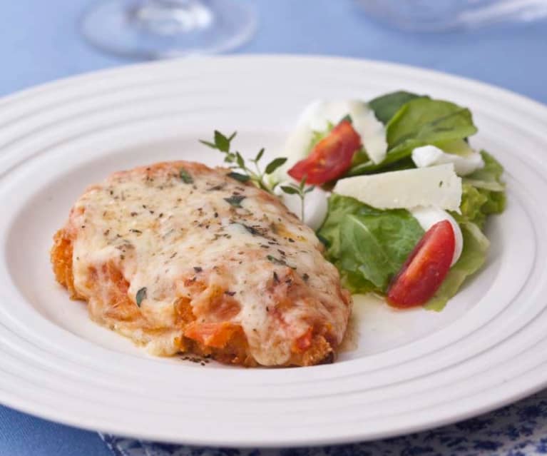 Peito de frango à parmegiana 