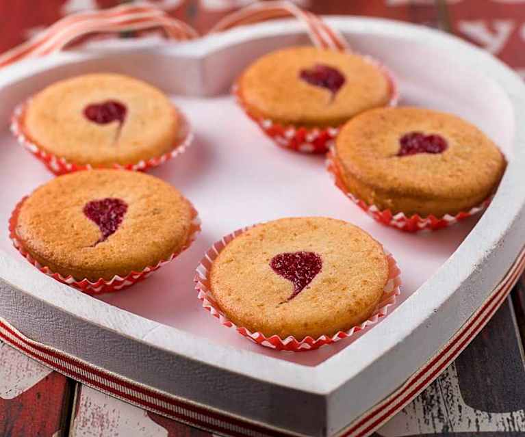 Bolinhos de amêndoa e framboesa Bolinhos de amêndoa e framboesa