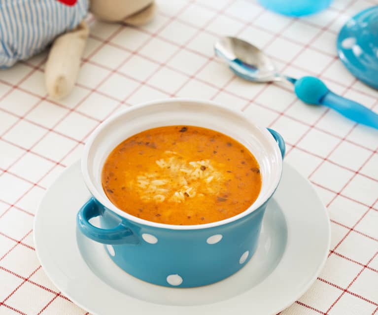 Sopa de letras con tomate