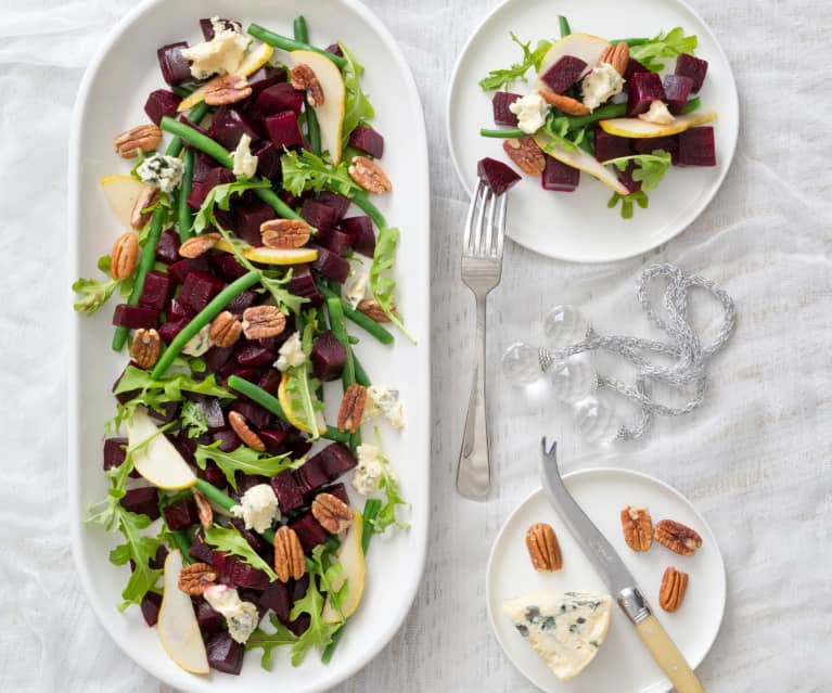 Ensalada de remolacha, pera y queso azul