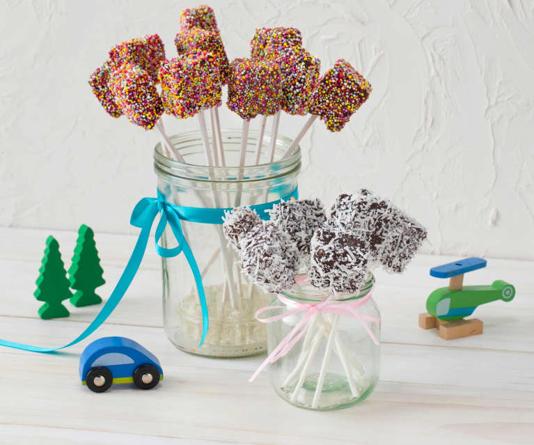 Marshmallow pops