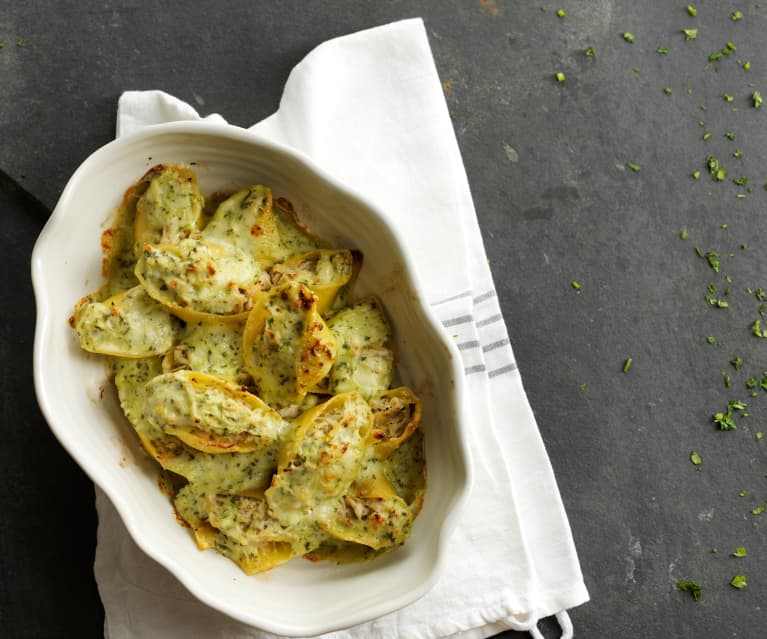 Gratinado de búzios com frango, alcachofras e limão