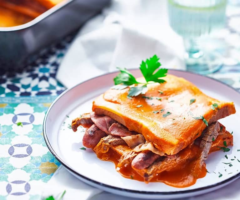 Croque-Monsieur portugais (francesinha)