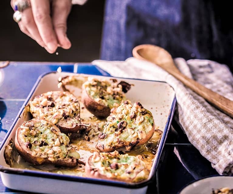 Poires gratinées bleu et noisettes