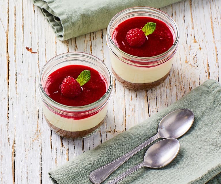 Cheesecake monoporzione al limone con coulis di lamponi