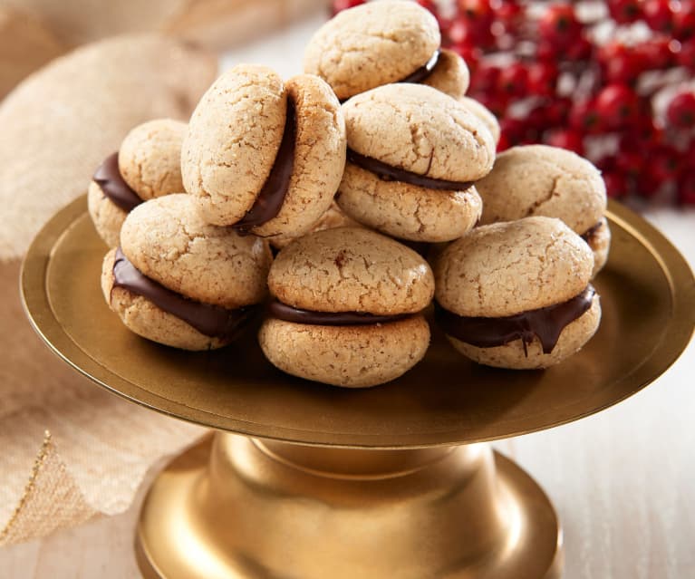 Baci di dama (Hazelnut Kiss Cookies)