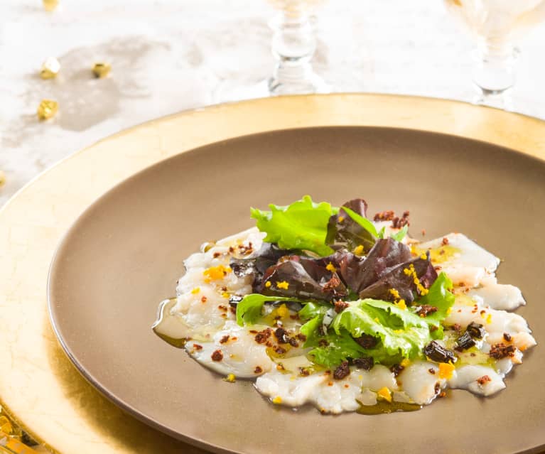 Carpaccio de vieiras con aceite a la vainilla