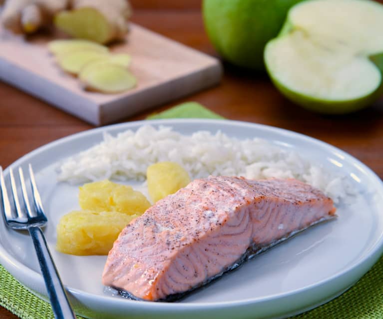 Filetto di salmone con purea di mele