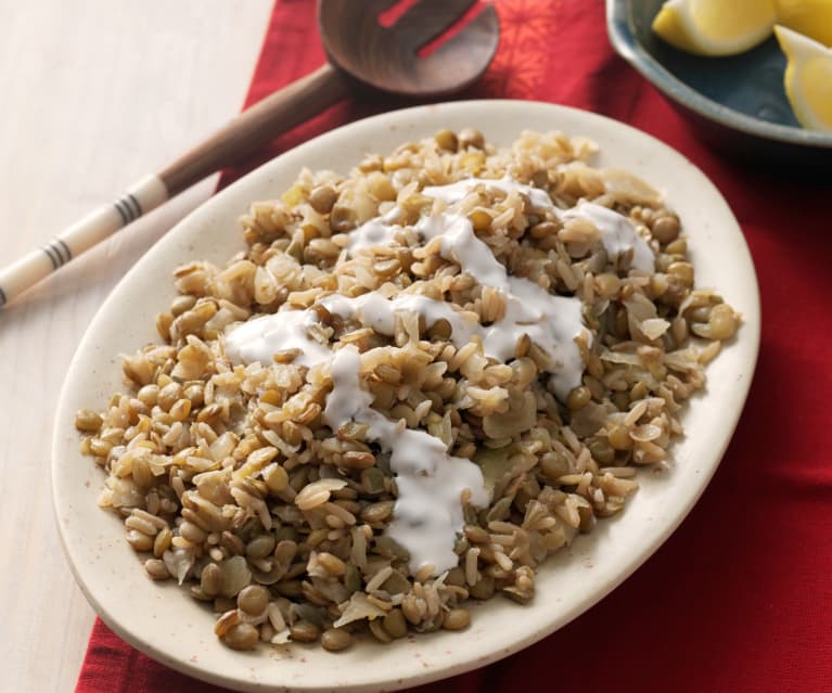 Lentejas con arroz y cebolla frita (Mujadarrah) - Irán