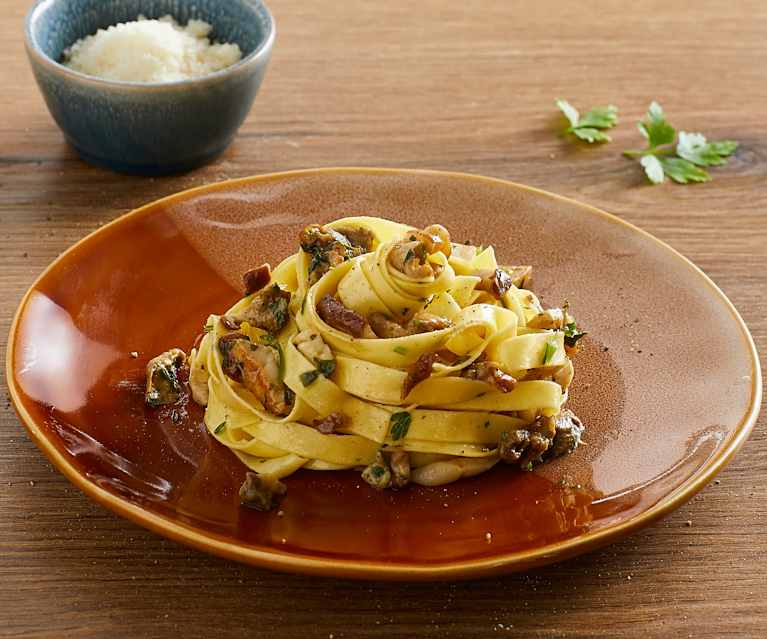 Tagliatelle fresche ai funghi porcini