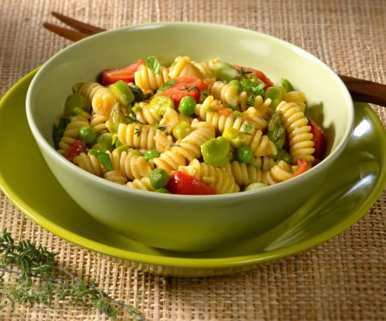 Fusilli ai legumi e verdure di primavera