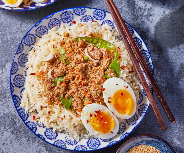 Daging Babi dan Telur dengan Nasi