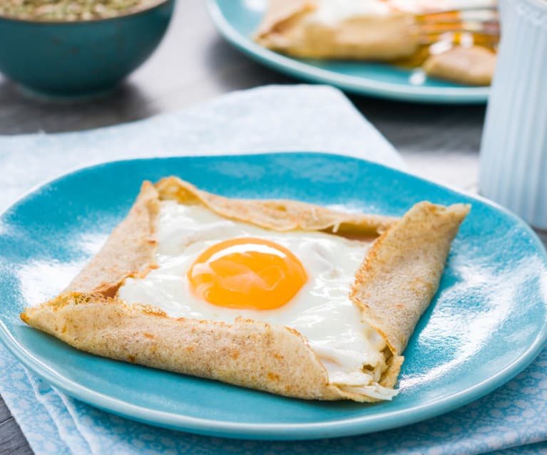 Crêpes de trigo sarraceno con chía y leche de almendras (Galette bretonne)