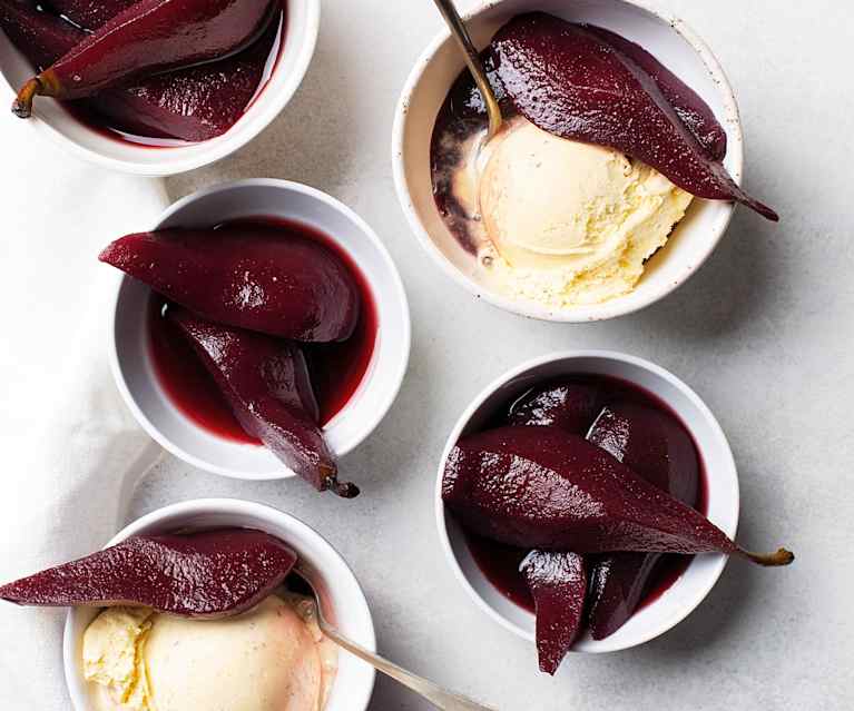 Peras al vino tinto