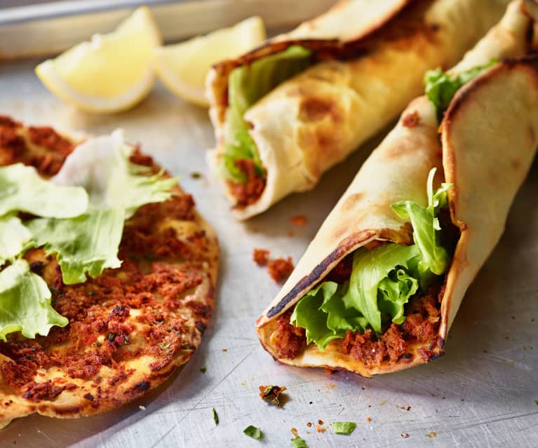 Türkische Pizza - Lahmacun - Cookidoo™– the official Thermomix® recipe ...