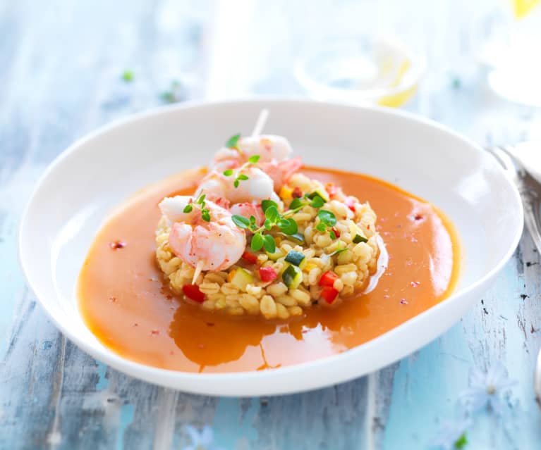 Brochette de langoustines et leur bisque, blé aux petits légumes