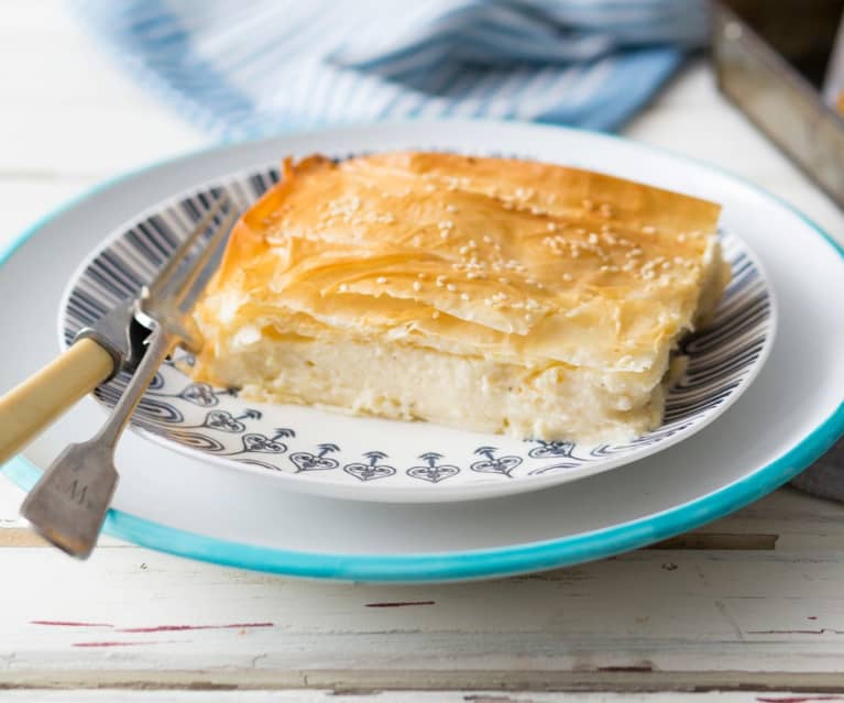 Tarta de queso feta y pasta filo (Tiropita)