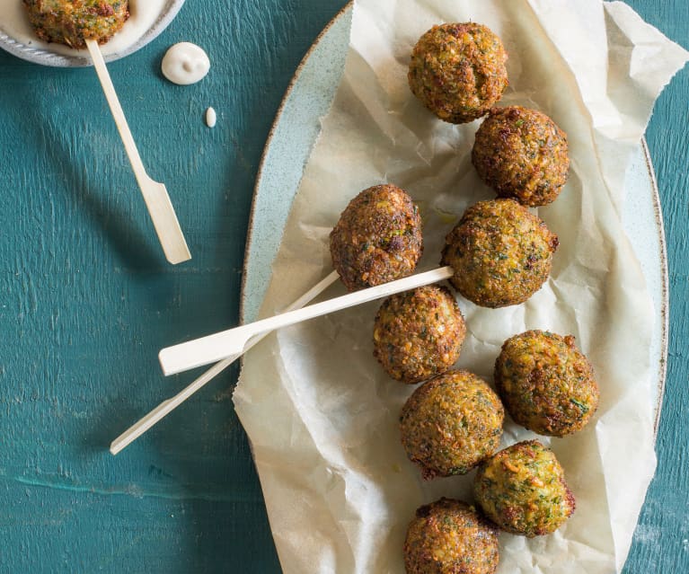 Falafel de coliflor y lentejas rojas