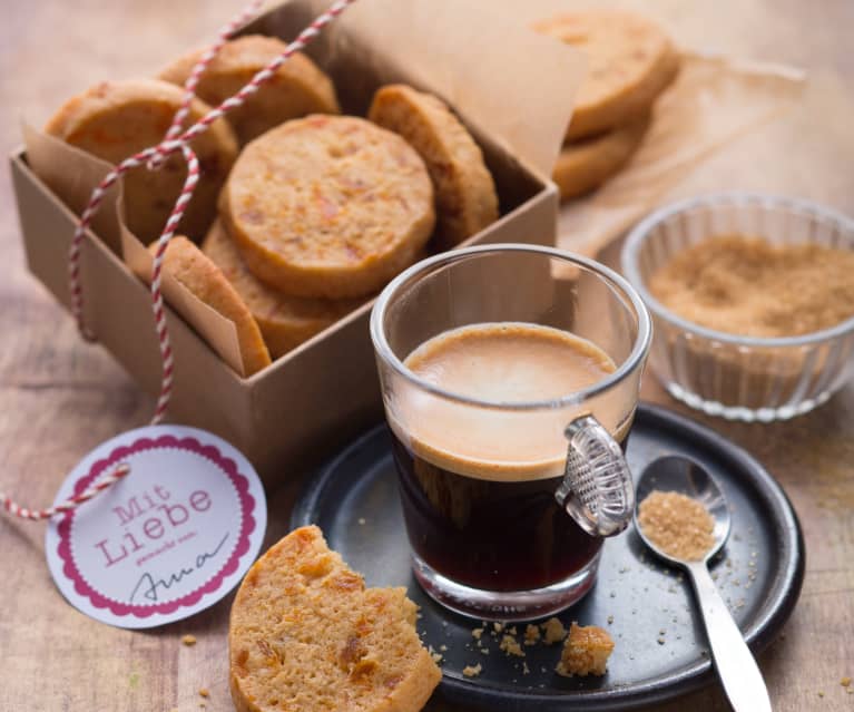 Biscotti al burro, albicocca e caffè