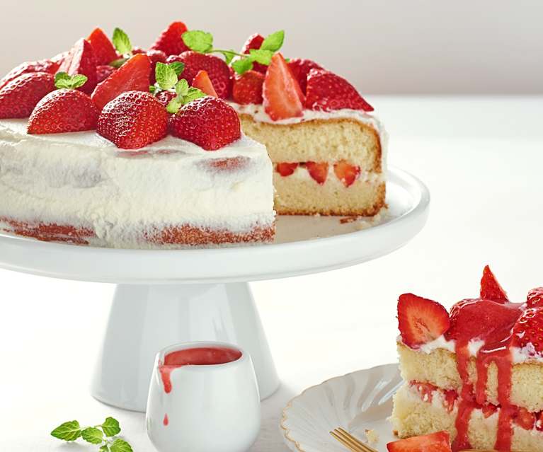Génoise aux fraises et son coulis