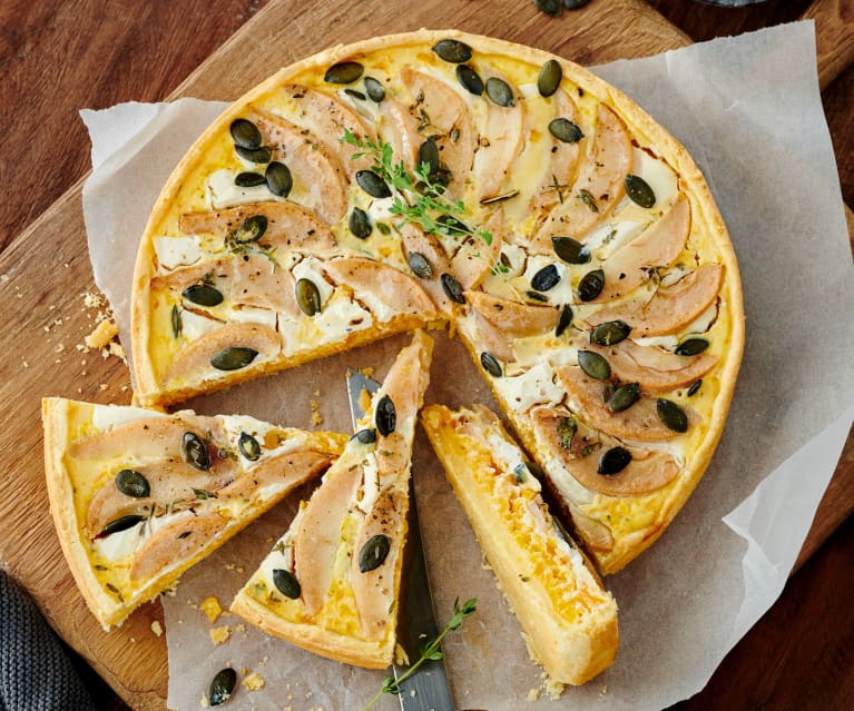 Kürbisquiche mit Ziegenfrischkäse und Birne