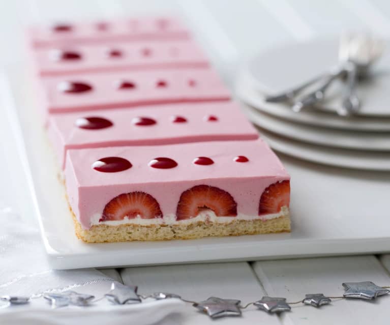 Berry marshmallow slice