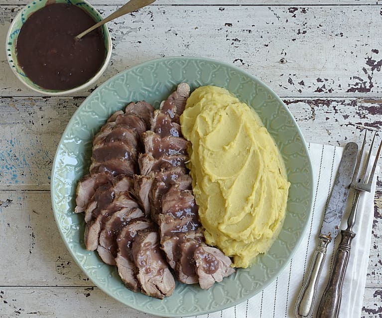 Bondiola con salsa de vino tinto