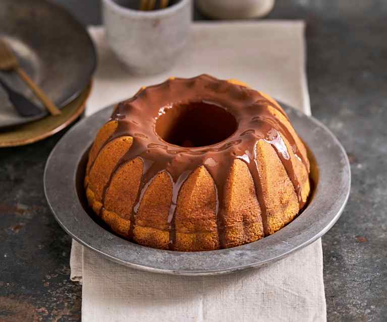 Bolo de cenoura com cobertura de chocolate Bolo de cenoura com cobertura de chocolate