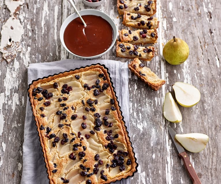 Tarte de pera e arandos com creme de amêndoa