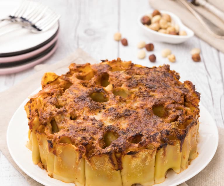 Torta di paccheri in crosta di frutta secca