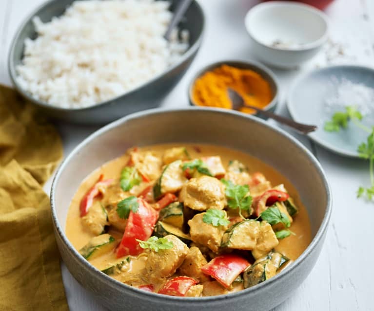 Hähnchen-Kokos-Curry mit Reis