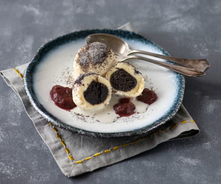 Mohn-Topfen-Knödel mit Zitronenjoghurt