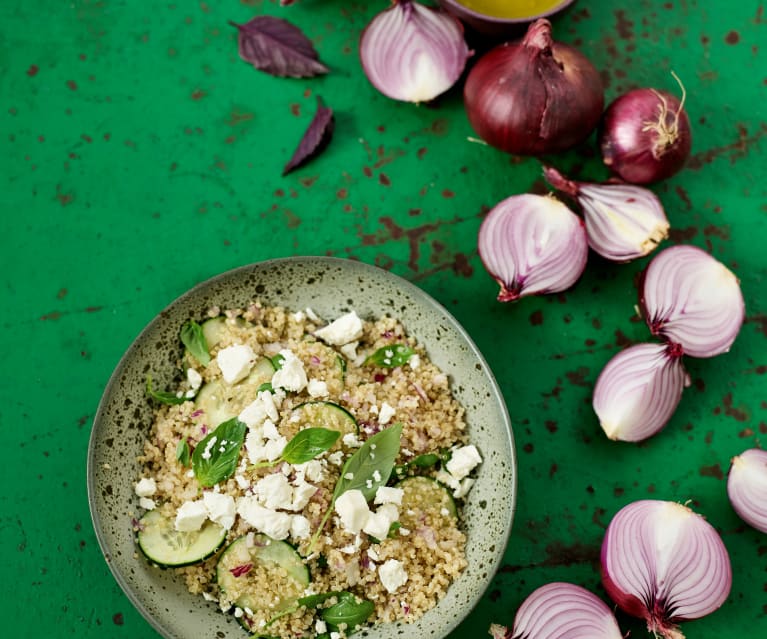 Salada fria de quinoa e pepino