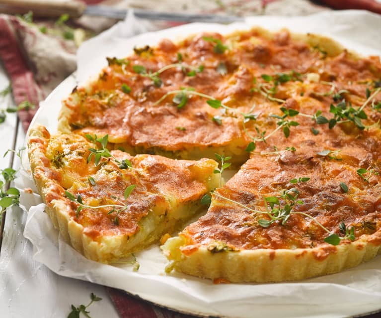 Quiche aux pommes de terre nouvelles, ciboules et cheddar