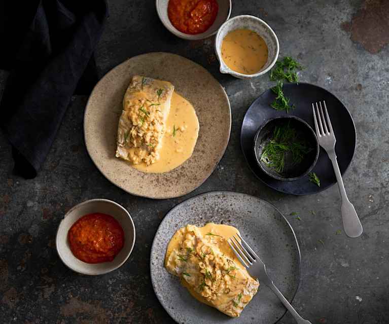 Bacalhau em sous-vide com molho de aneto e puré de pimentos assados Bacalhau em sous-vide com molho de aneto e puré de pimentos assados