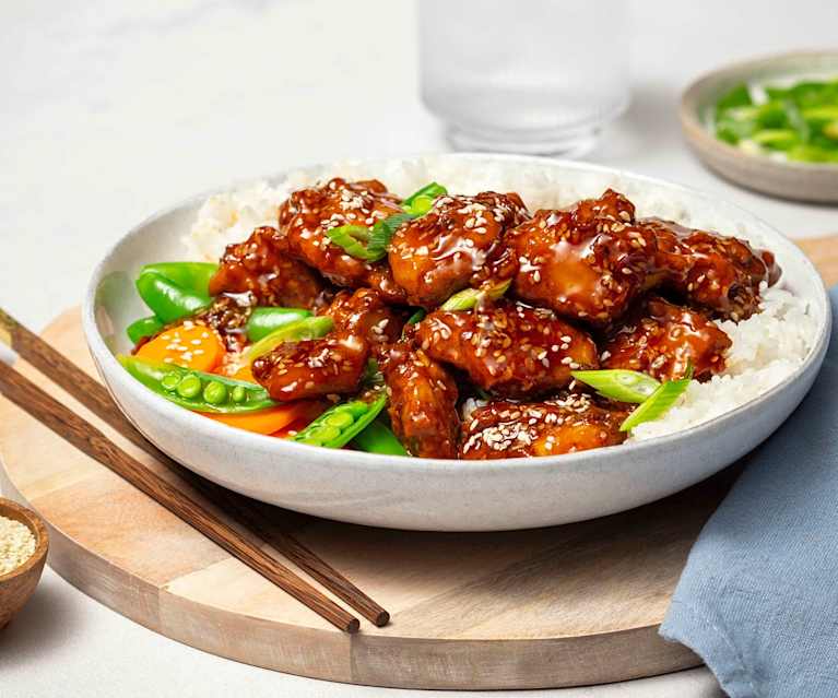 Crispy sticky sesame chicken