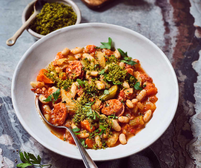 Stufato di fagioli bianchi con finocchi e salsiccia